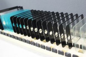 瞄準(zhǔn)電子產(chǎn)品玻璃機(jī)身后市需求，凱盛科技1.5億連投兩個(gè)玻璃蓋板相關(guān)項(xiàng)目