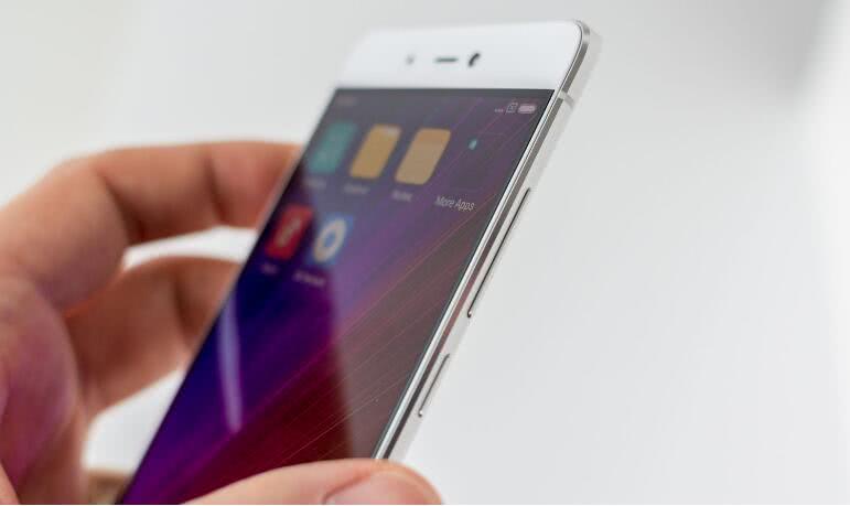 小米計劃在英國發(fā)布首款手機(jī) 預(yù)計年底登陸美國