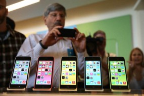 蘋果供應(yīng)鏈“混戰(zhàn)”，究竟傷害了誰(shuí)？