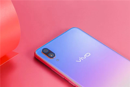 vivo X23幻彩版璀璨首發(fā)，一舉奪得天貓京東銷量雙冠軍