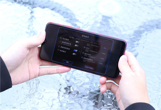 vivo Y93s初體驗：既是偶像派，也是實力派