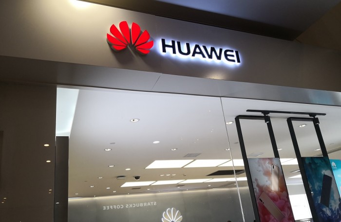 華為宣布已獲25份5G商業(yè)合同 營收將突破1000億美元