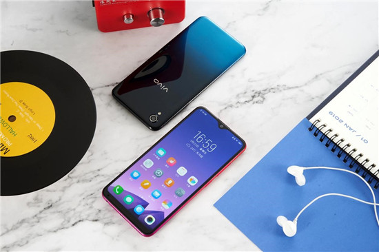 vivo Y91真機賞析：越級品質(zhì)，第一眼就有心動感