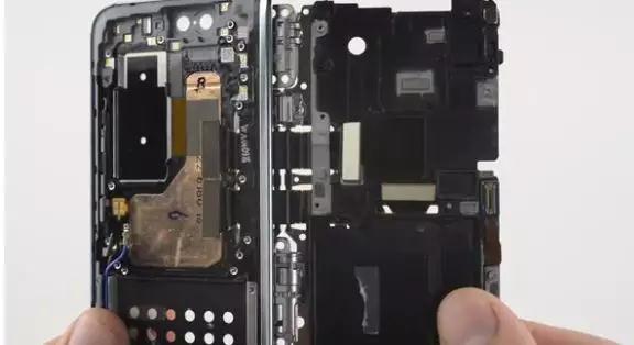 三星折疊手機(jī)Galaxy Fold深度拆解