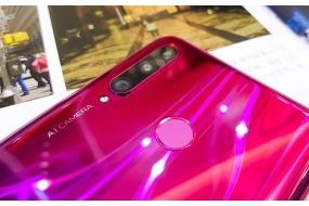 攝像頭成終端領跑利器：前置3200萬像素成行業(yè)新標桿