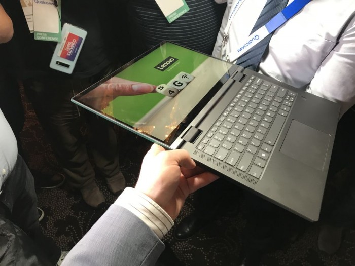 聯(lián)想推出全球首款5G筆記本