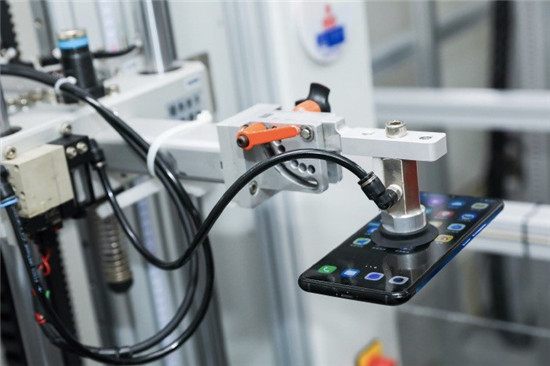 31000米零下56度 iQOO高空自由落體毫發(fā)無傷