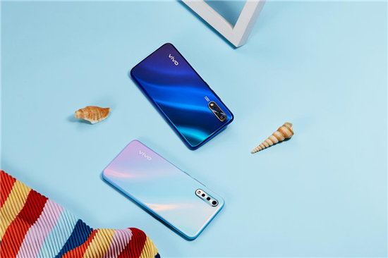 vivo Y7s雙色圖賞：光影之間，折射出碧波蕩漾的夏日風(fēng)情