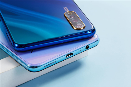 vivo Y7s雙色圖賞：光影之間，折射出碧波蕩漾的夏日風(fēng)情