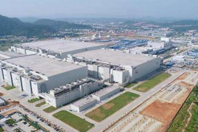 剛點(diǎn)亮就要賣(mài)掉，砸了610億的廣州富士康超視堺10.5線太悲催