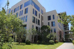 兆易創(chuàng)新上半年收入達(dá)12億，受益智能語(yǔ)音等AIOT智能物聯(lián)網(wǎng)興起前景可期