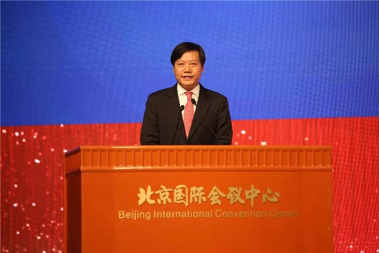 雷軍當(dāng)選年度“中國(guó)杰出質(zhì)量人” 為互聯(lián)網(wǎng)行業(yè)唯一獲得該殊榮代表