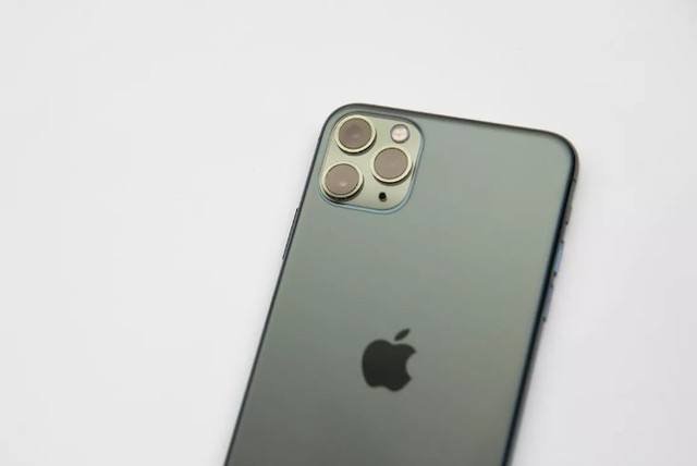 外媒:iPhone 11表明蘋(píng)果正變身相機(jī)公司