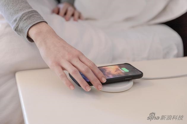 蘋果iPhone離“一塊玻璃”這個(gè)最終夢(mèng)想還有多遠(yuǎn)