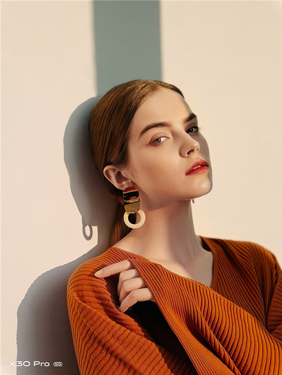 vivo X30系列5G專業(yè)影像旗艦明日開售！超多福利機(jī)不可失