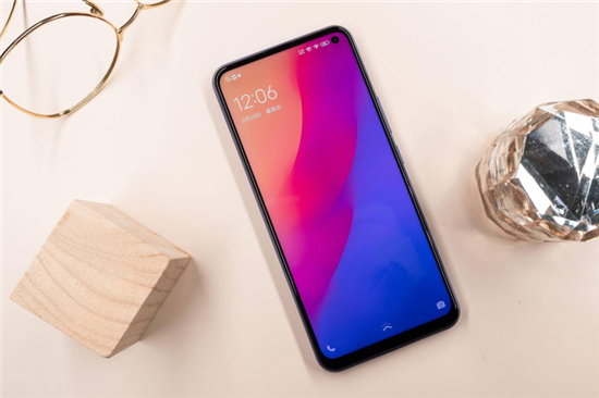 vivo Z6體驗(yàn)感受：四攝全能影像，5G智慧新生活