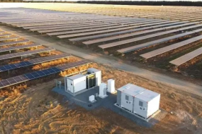 550MW，美國國土局批準在沙漠光伏電站安裝發(fā)電側(cè)儲能系統(tǒng)