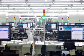 5年復(fù)合增長率36%！這家公司正在改寫全球光學(xué)市場格局